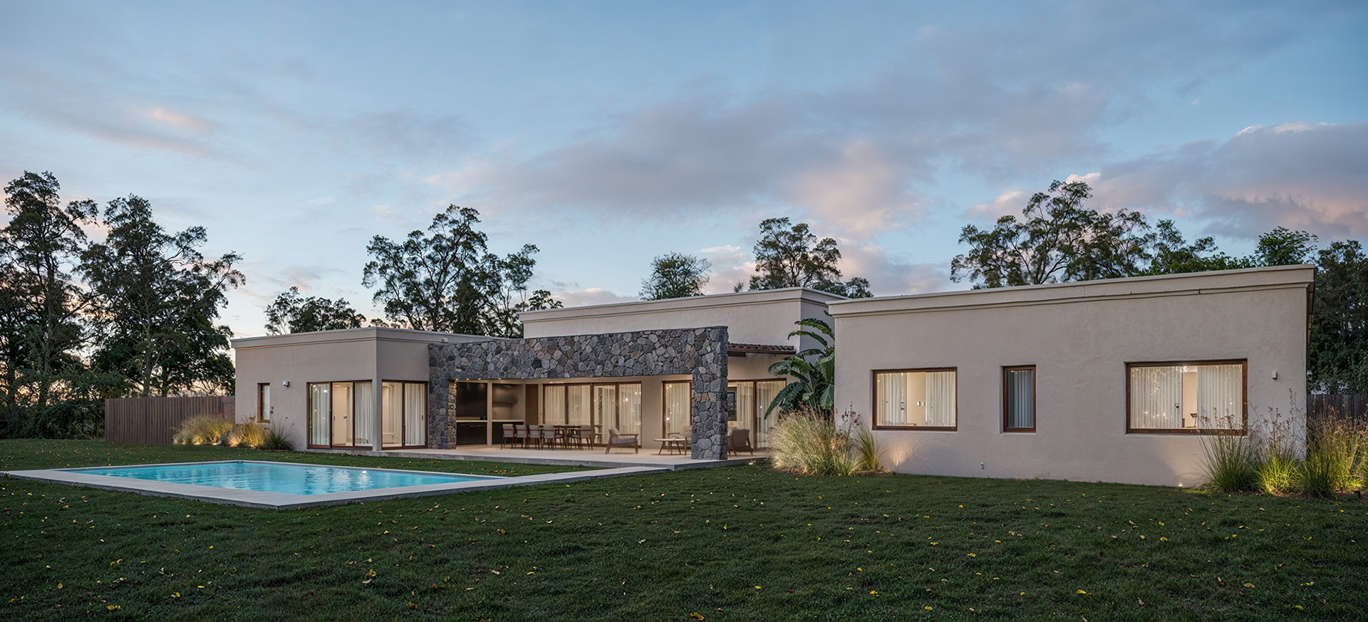 render de vivienda en el campo